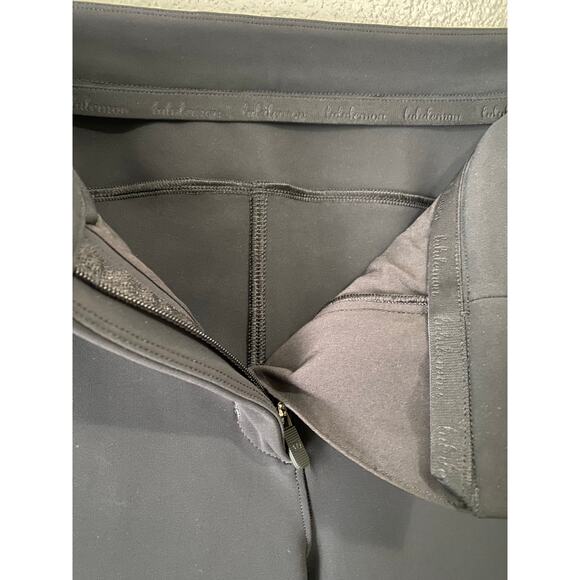 Lululemon On the Move Pant 28" US 2 Black Straight Leg Travel Work Stretch - Picture 6 of 11